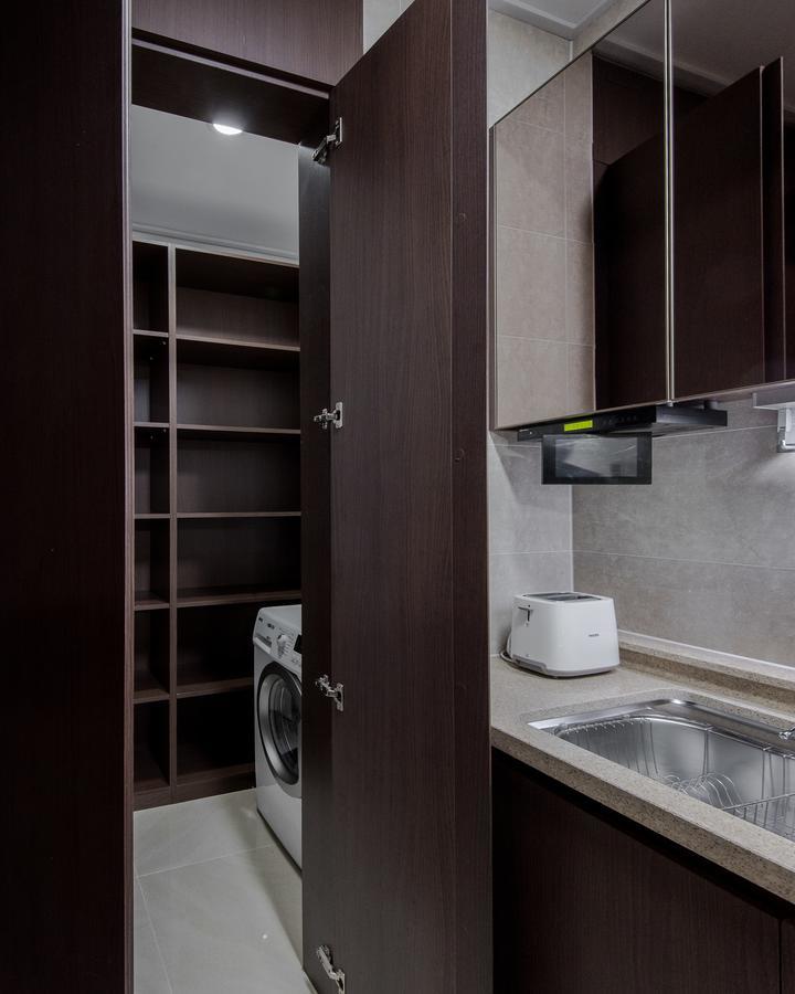 Elite Apart-Hotel Astana Bagian luar foto